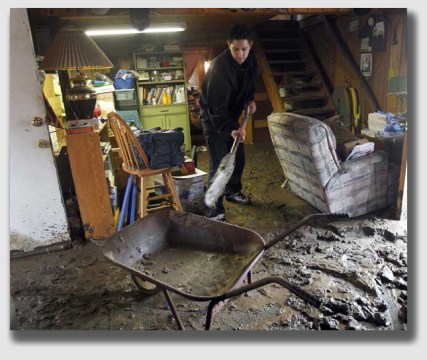 Most people see a mudslide as a disaster ... the Chaneys saw it as a ticket to Easy Street.