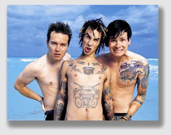 Blink-182 – You have any daughters? Look what they could bring home ...